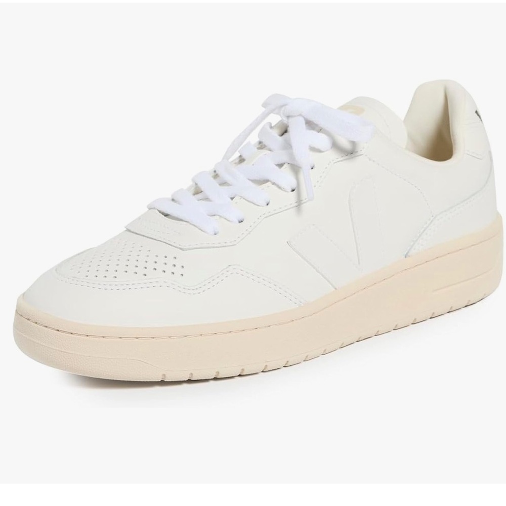 Veja V90 Sneakers Extra White Cyprus Size 9